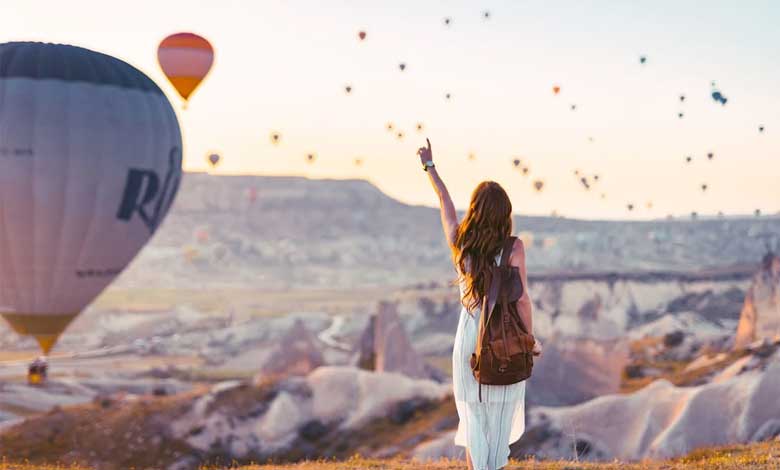 تصویر بالنها در آسمان منطقه کاپادوکیه (Cappadocia) ترکیه